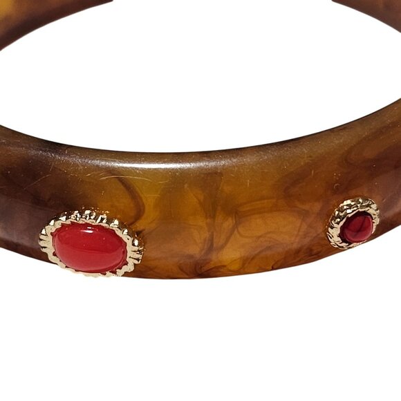 Vintage Inspired Brown Resin Bangle Bracelet Gold Tone Red Gem Accents Retro 70s - Picture 2 of 4